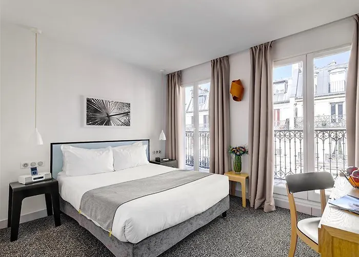 Palm - Astotel Hotel