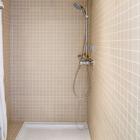 팜 - 아스토텔 3*