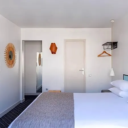Palm - Astotel 3* Parigi