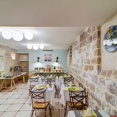 Palm - Astotel Ξενοδοχείο Παρίσι